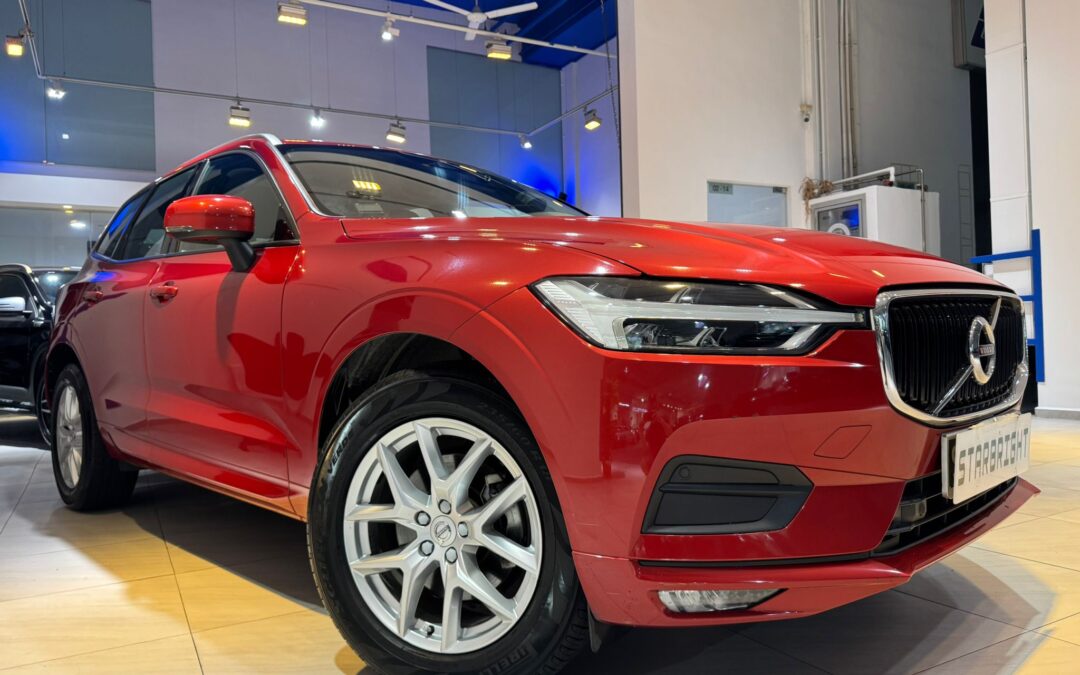 VOLVO XC60 T5 MOMENTUM