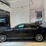 MERCEDES BENZ E200 SEDAN EXCLUSIVE (R18 LED) full