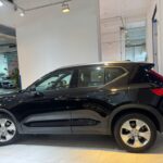 VOLVO XC40 T4 MOMENTUM full