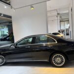 MERCEDES BENZ E200 SEDAN EXCLUSIVE (R18 LED) full