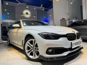 B.M.W. 318I LED NAV
