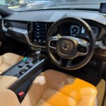 VOLVO XC60 T5 MOMENTUM full