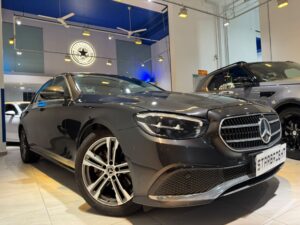 MERCEDES BENZ E200 SEDAN AVG