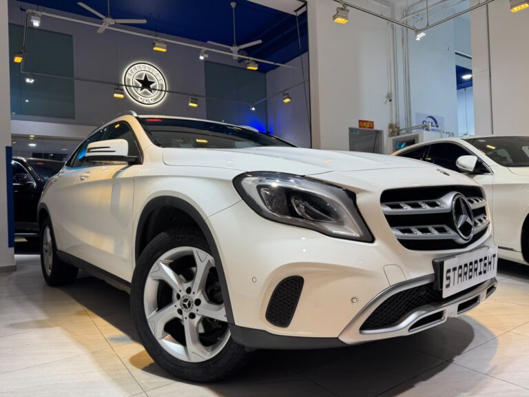 MERCEDES BENZ GLA180 URBAN (R18 LED)