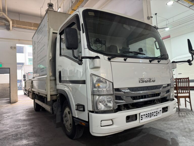 ISUZU NNR85UH4A AMT