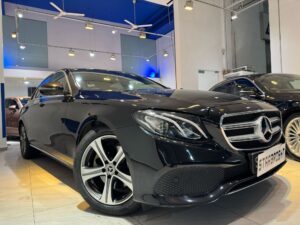 MERCEDES BENZ E200 AVG (R18 LED)