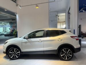 NISSAN QASHQAI 2.0 CVT ABS D/AIRBAG 2WD 5DR S/R