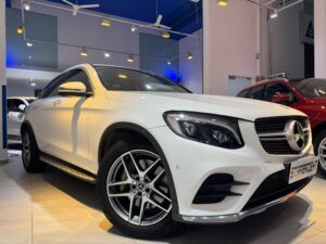 MERCEDES BENZ GLC250 4MATIC COUPE (R19 LED SR)