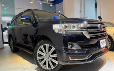 TOYOTA LAND CRUISER 8-SEATER 4.6G AUTO