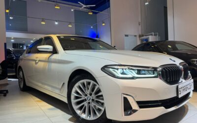 B.M.W. 520I EXECUTIVE EDITION 48V ADPT LED HL