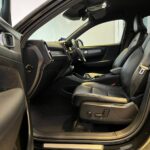 VOLVO XC40 T4 R-DESIGN full