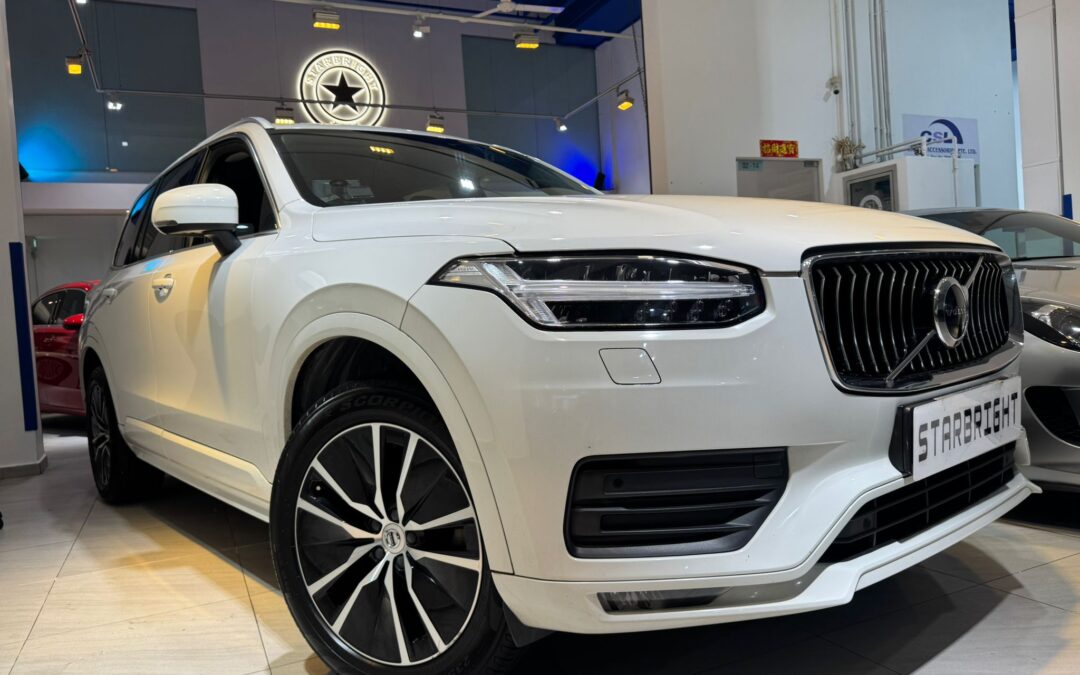 VOLVO XC90 T5 MOMENTUM