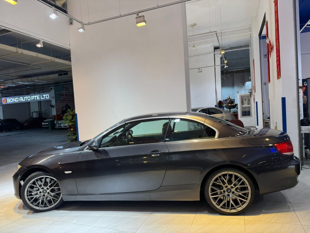 B.M.W. 335I CONVERTIBLE