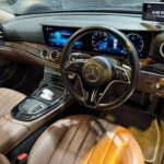 MERCEDES BENZ E200 SEDAN EXCLUSIVE (R18 LED) full