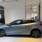 VOLVO V40 T2 (A) full
