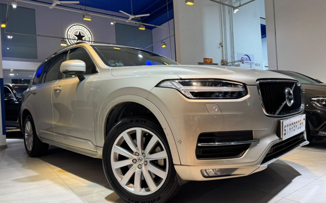 VOLVO XC90 T5 MOMENTUM (A) AWD