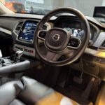 VOLVO XC90 T5 MOMENTUM (A) AWD full