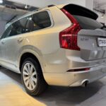 VOLVO XC90 T5 MOMENTUM (A) AWD full