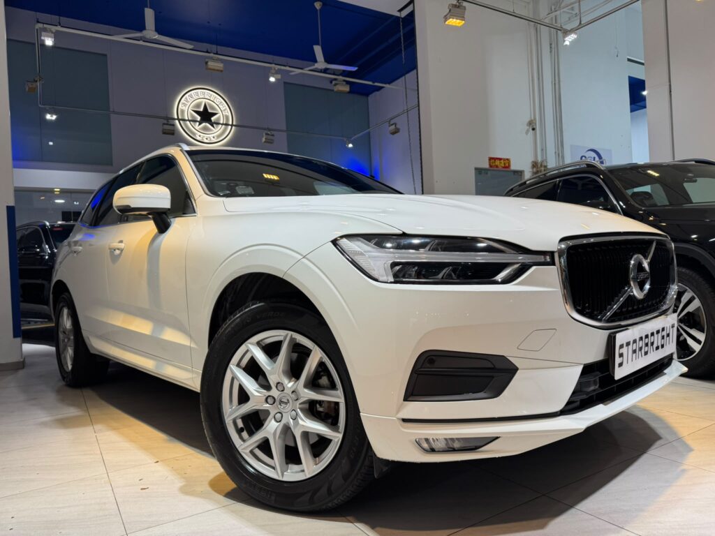 VOLVO XC60 T5 M